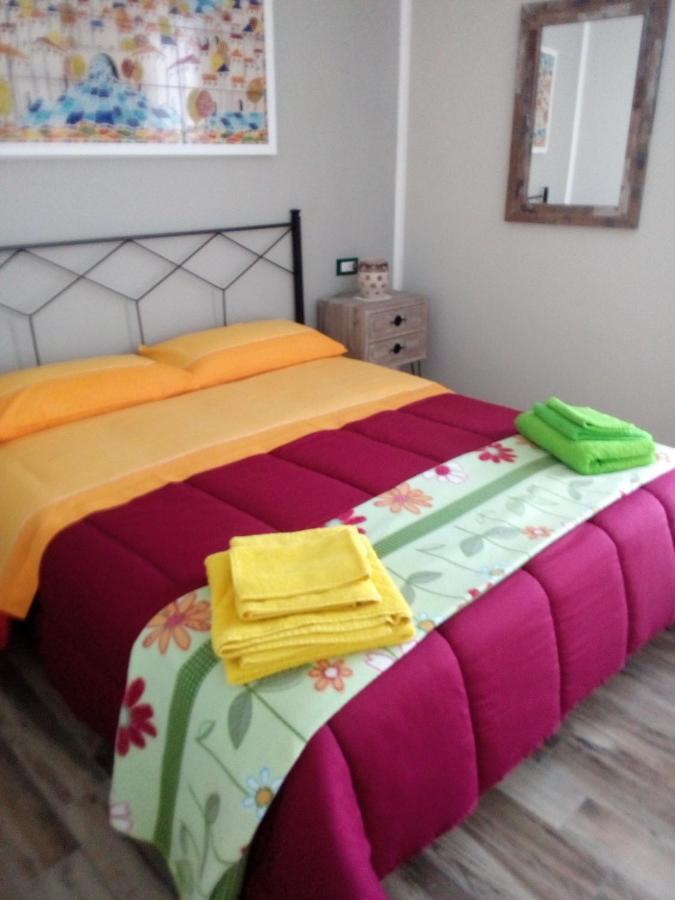 Case Vacanza Le Casette Santo Stefano di Camastra Eksteriør billede